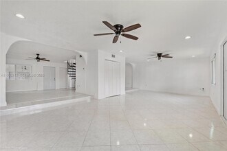 2211 SW 122nd Ct in Miami, FL - Building Photo - Building Photo