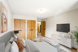 MPA / Marcy Park Apartments in Minneapolis, MN - Building Photo - Building Photo
