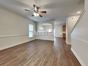 85 Summer Hill Way in Richmond Hill, GA - Foto de edificio - Building Photo