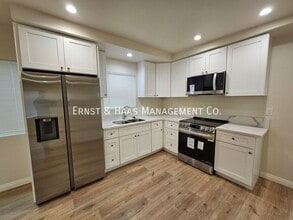 5235 E The Toledo in Long Beach, CA - Building Photo - Building Photo