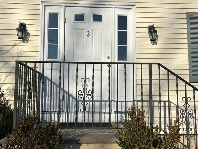 3 Prospect St in Mount Arlington, NJ - Building Photo - Building Photo