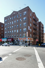 8102-8120 Broadway in Elmhurst, NY - Building Photo - Building Photo