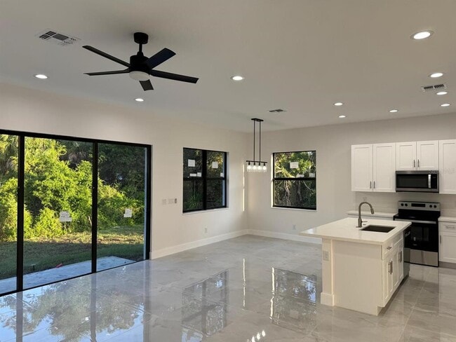 property at 2145 Redmond St