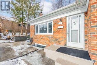 10 Beattie Ave in Toronto, ON - Building Photo - Building Photo