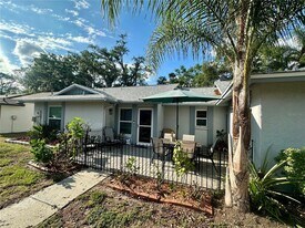 5114 Gainesville Dr in Tampa, FL - Building Photo