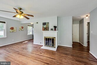 6641 Barrett Rd in Falls Church, VA - Building Photo - Building Photo