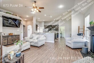 673 Plum Dr in Burleson, TX - Building Photo - Building Photo