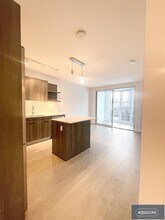 685 Pacific Blvd in Vancouver, BC - Building Photo - Building Photo