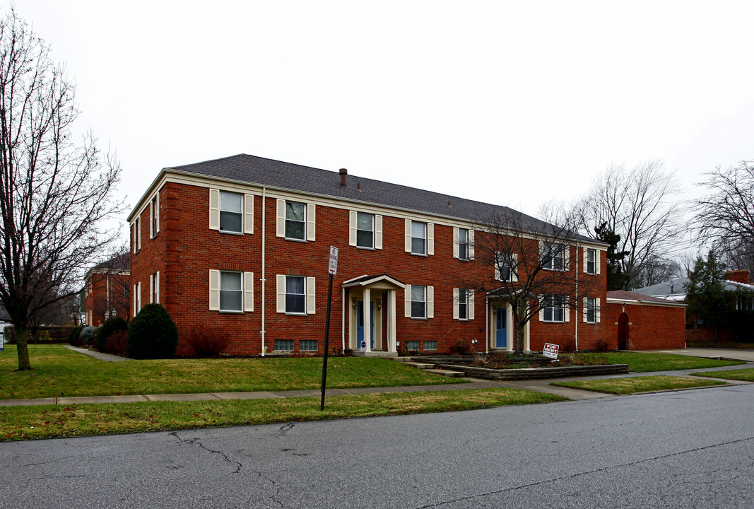 Woodward Commons in Mansfield, OH - Building Photo