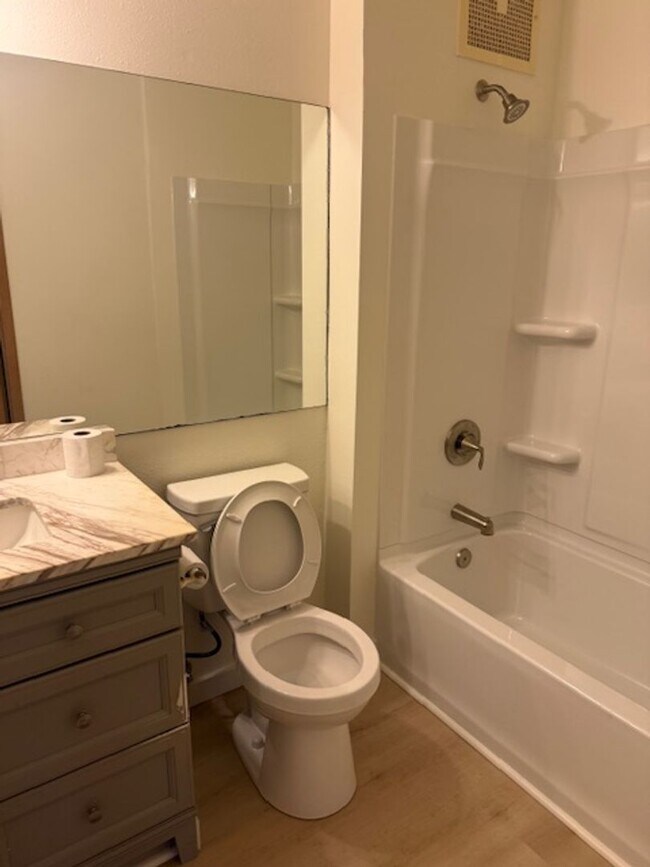 74 Kunihi Ln in Kahului, HI - Building Photo - Building Photo