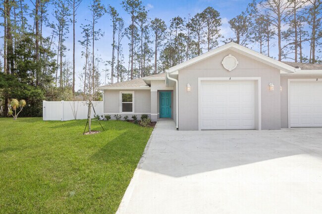 24 Untermeyer Pl in Palm Coast, FL - Building Photo - Building Photo