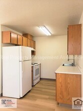 13225 SW 2nd St in Beaverton, OR - Building Photo - Building Photo