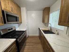 4208 Redondo Beach Blvd, Unit C in Torrance, CA - Building Photo - Building Photo