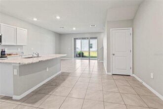 17637 Crescent Moon Lp in Lakewood Ranch, FL - Building Photo - Building Photo