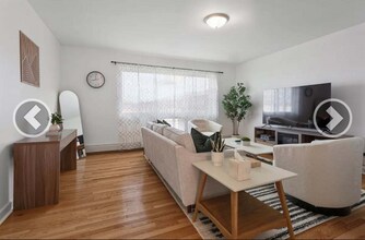 9662 Golf Terrace in Des Plaines, IL - Building Photo - Building Photo