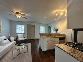 4633 Fairmount St in Dallas, TX - Building Photo - Building Photo