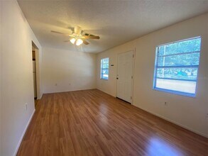 301 Woodrow Ave in Largo, FL - Building Photo - Building Photo