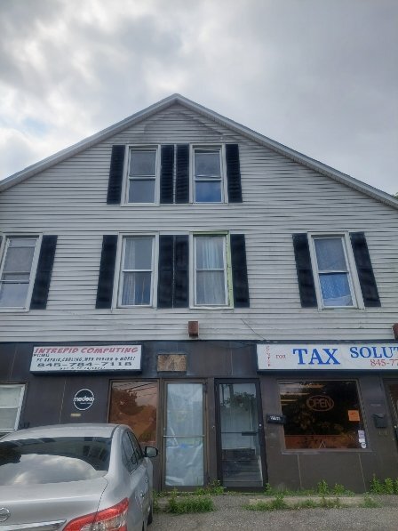 9 Lakes Rd