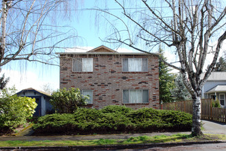 7214 N Mohawk Ave in Portland, OR - Building Photo - Building Photo