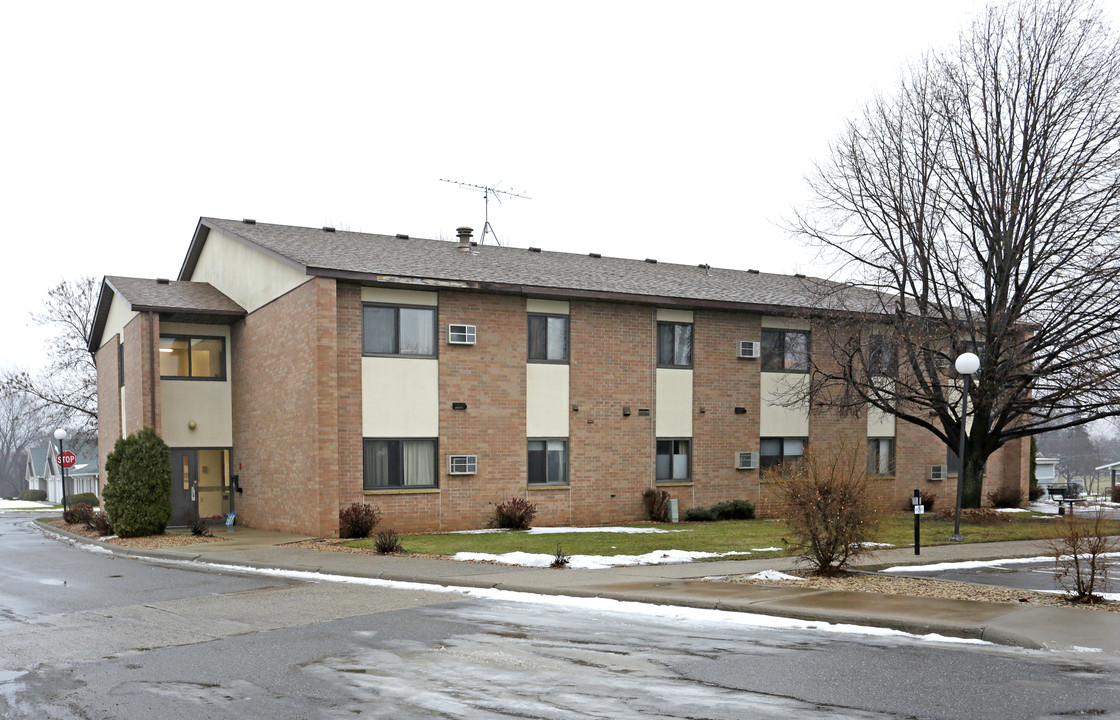 Catherine Square Apartments in Foley, MN - Building Photo