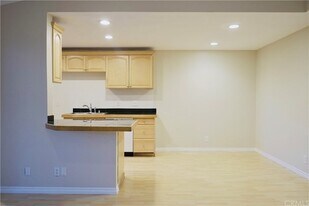 32221 Alipaz St, Unit 262 in San Juan Capistrano, CA - Building Photo