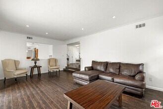 8309 Denise Ln in Los Angeles, CA - Building Photo - Building Photo