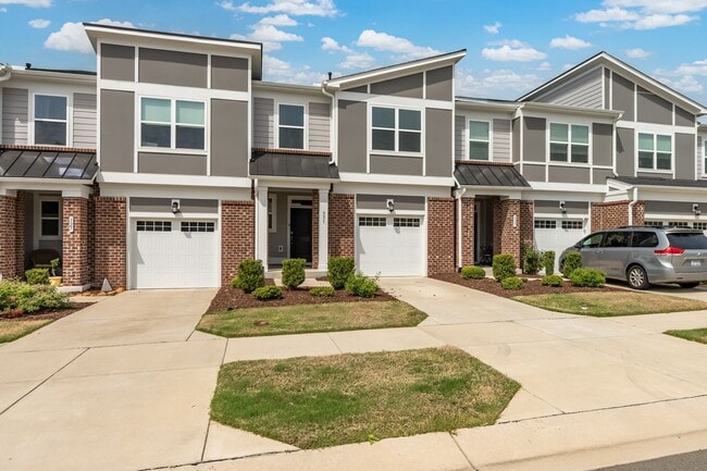 331 Mindees Ln in Pittsboro, NC - Building Photo - Building Photo