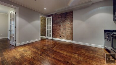 W 14TH ST. in New York, NY - Building Photo - Building Photo