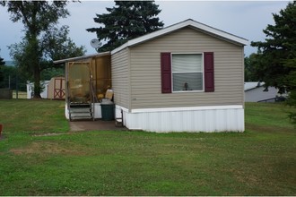 Melanie Manor in Ringtown, PA - Building Photo - Building Photo