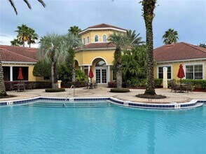 12008 Villanova Dr in Orlando, FL - Building Photo - Building Photo