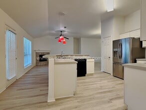 615 Douglas Dr in Mansfield, TX - Building Photo - Building Photo