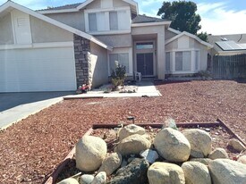 1558 Arnica Ln in Lancaster, CA - Building Photo