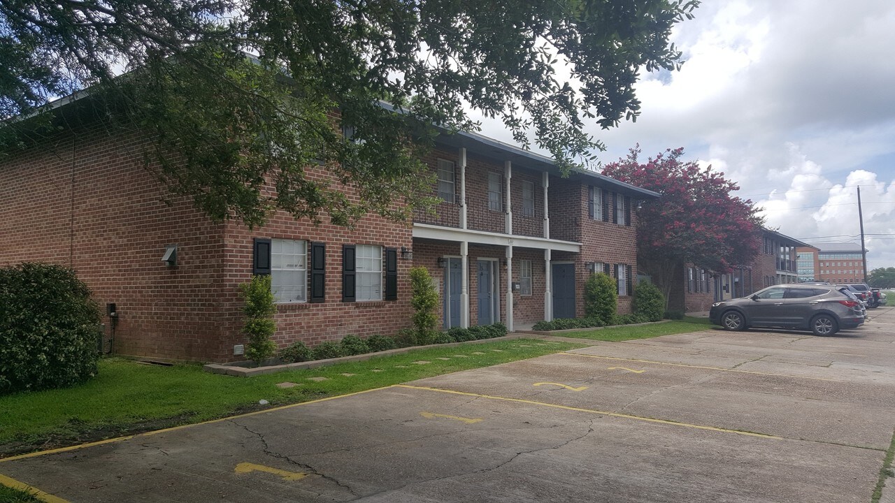 Audubon Point Townhouse Apartments in Thibodaux, LA - Building Photo