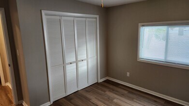 6527 244th Ave in Salem, WI - Foto de edificio - Building Photo