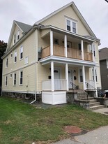 15 Banks St, Unit 1 in Waltham, MA - Building Photo