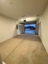 6006 Cougar Trl in Bakersfield, CA - Foto de edificio - Building Photo