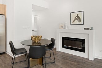 8469 Grand Ave in River Grove, IL - Foto de edificio - Building Photo