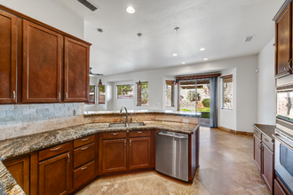 4806 E Kirkland Rd in Phoenix, AZ - Building Photo - Building Photo