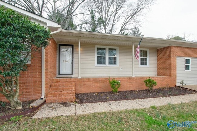9802 Dolphin Dr in Huntsville, AL - Building Photo - Building Photo
