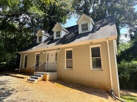 620 Pinecrest Dr in Athens, GA - Building Photo