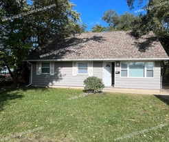 5718 E 13th Pl in Gary, IN - Building Photo