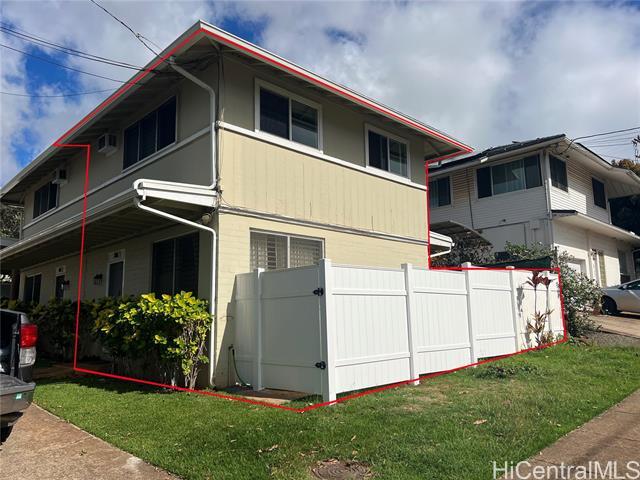property at 3630 Maunalei Ave
