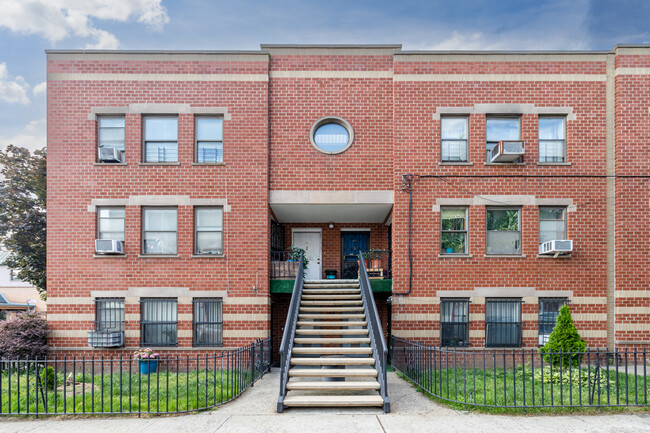 37 Erasmus St in Brooklyn, NY - Building Photo - Building Photo