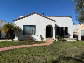 1137 Keniston Ave, Unit NA in Los Angeles, CA - Building Photo