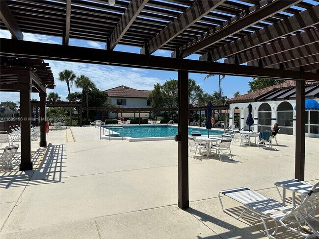 6081 SE Landing Way in Stuart, FL - Building Photo - Building Photo