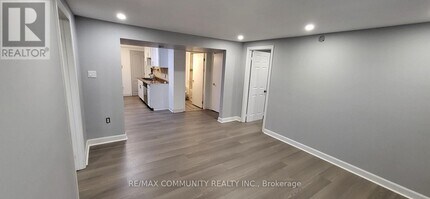 291 Poplar St in Oshawa, ON - Building Photo - Building Photo
