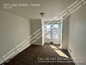1911 43rd St, Unit Upper in Kenosha, WI - Building Photo - Building Photo