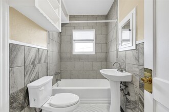 4304 Pease St in Houston, TX - Foto de edificio - Building Photo