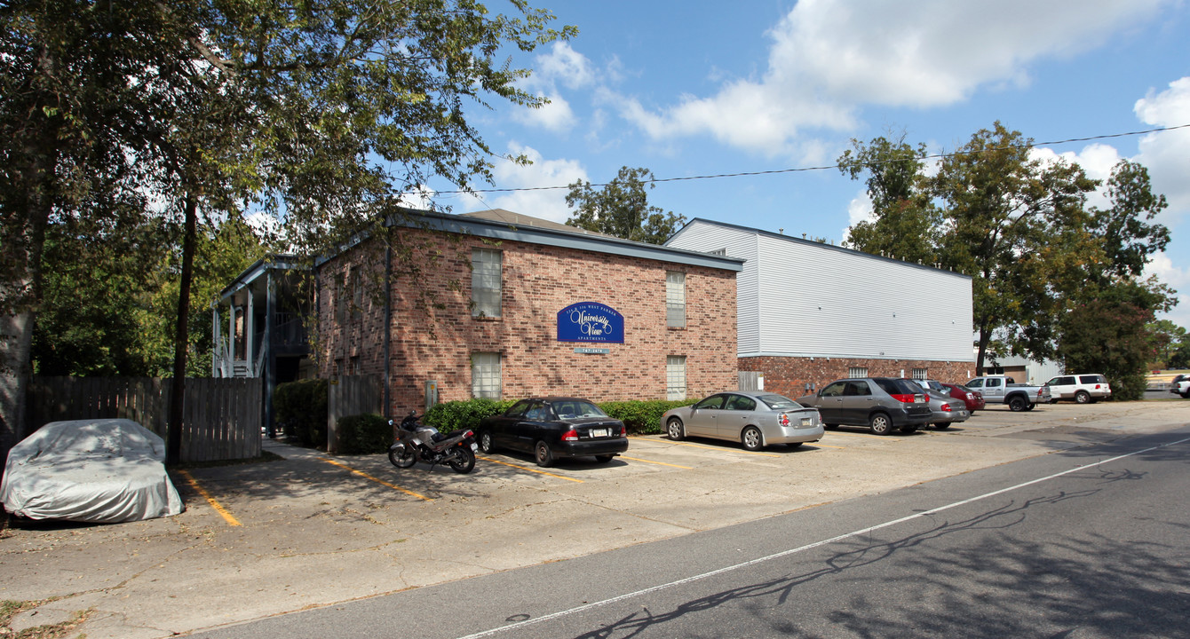 University View in Baton Rouge, LA - Building Photo