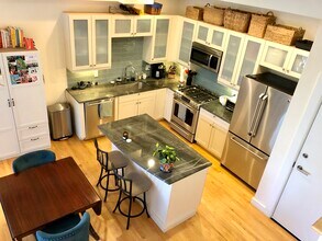 60 Hamilton St, Unit 10 in Cambridge, MA - Building Photo - Building Photo